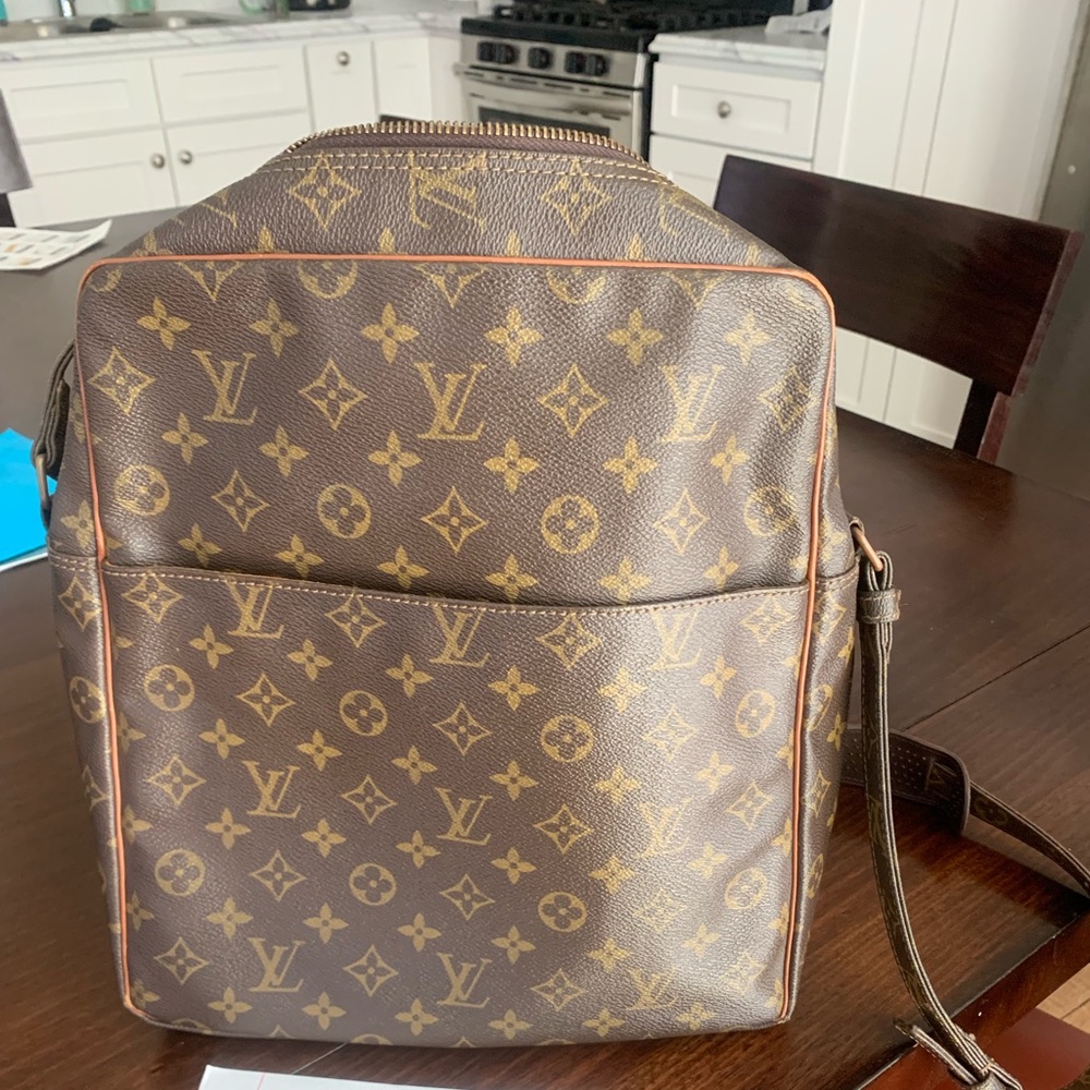 SOLD Authentic Louis Vuitton Marceau GM